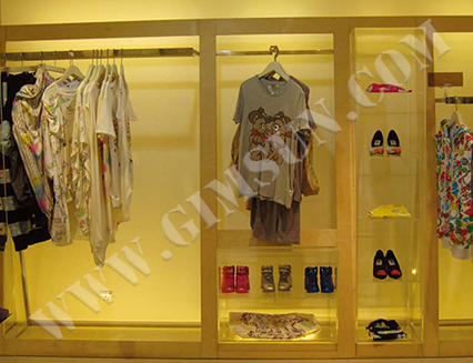 D-Mop Mirror Steel Display