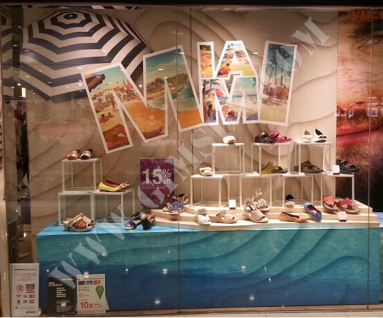 Have You Used The Three Major Elements of Summer Window Display?