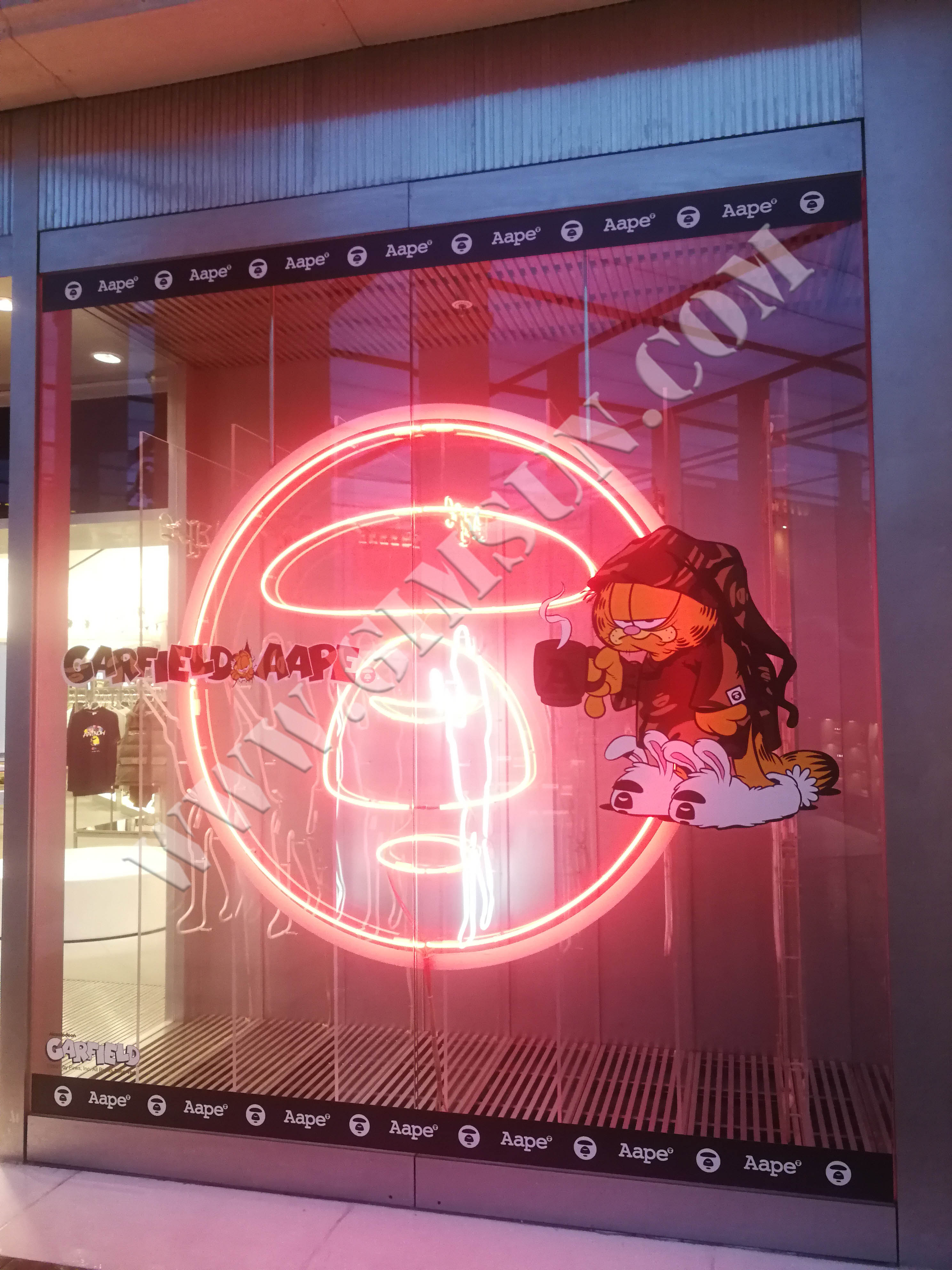 Neon Business Application