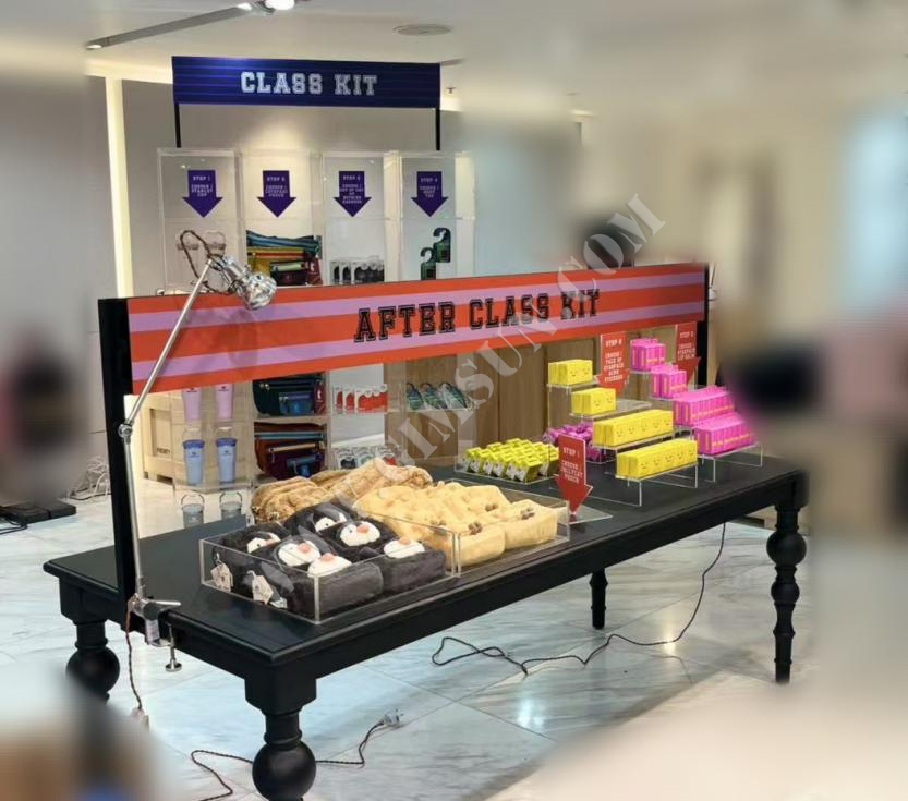 Window production, display props, window props, window display, window props production