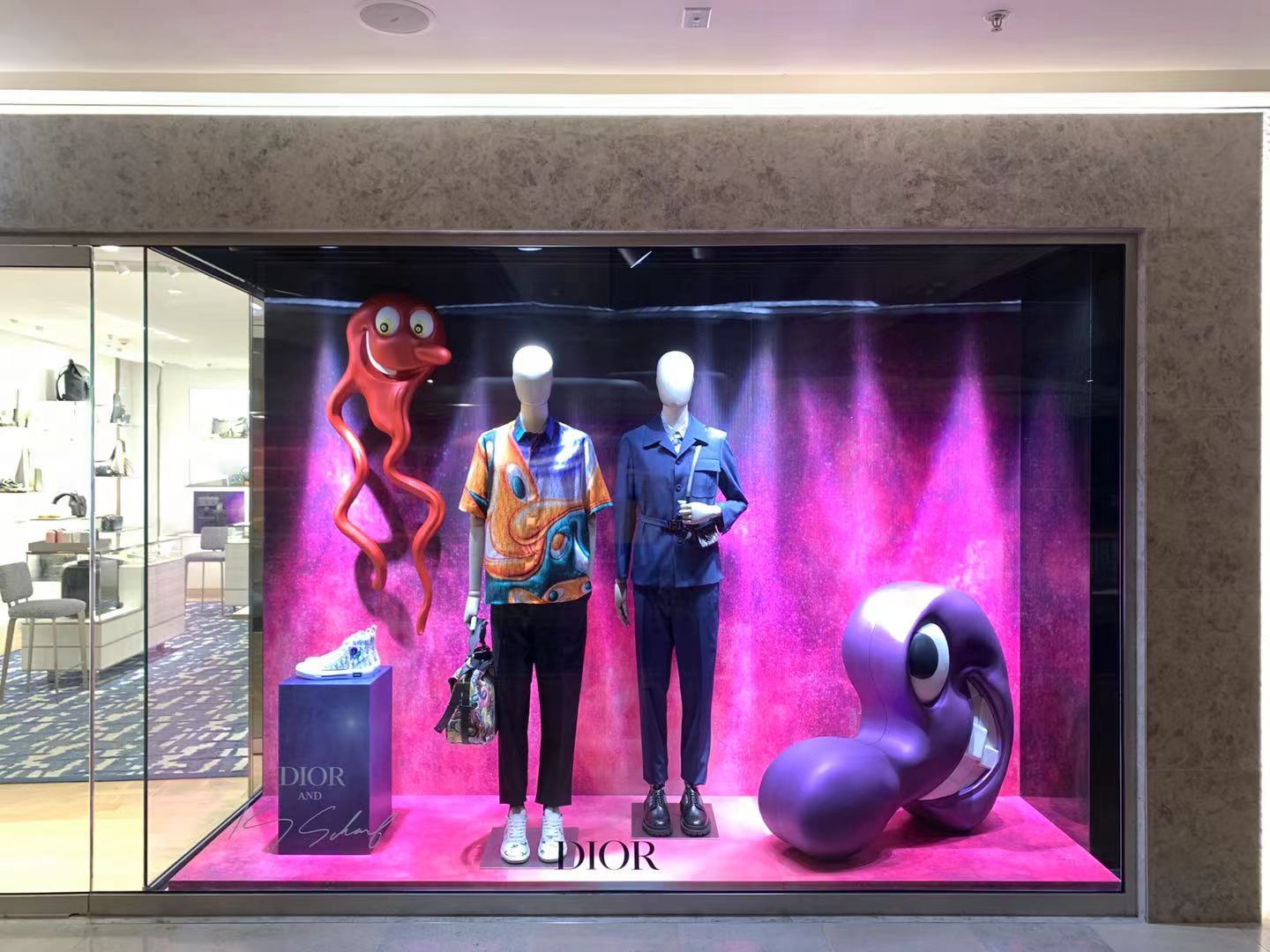 window display, store props, display props, show window design, retail window display