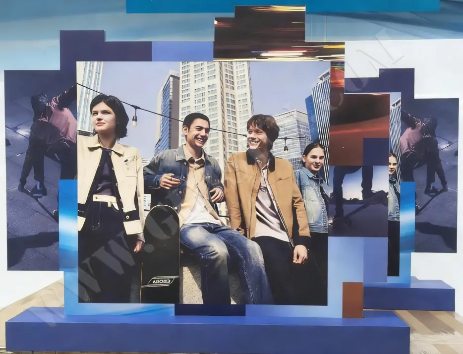 Foil Stamping, Display Props