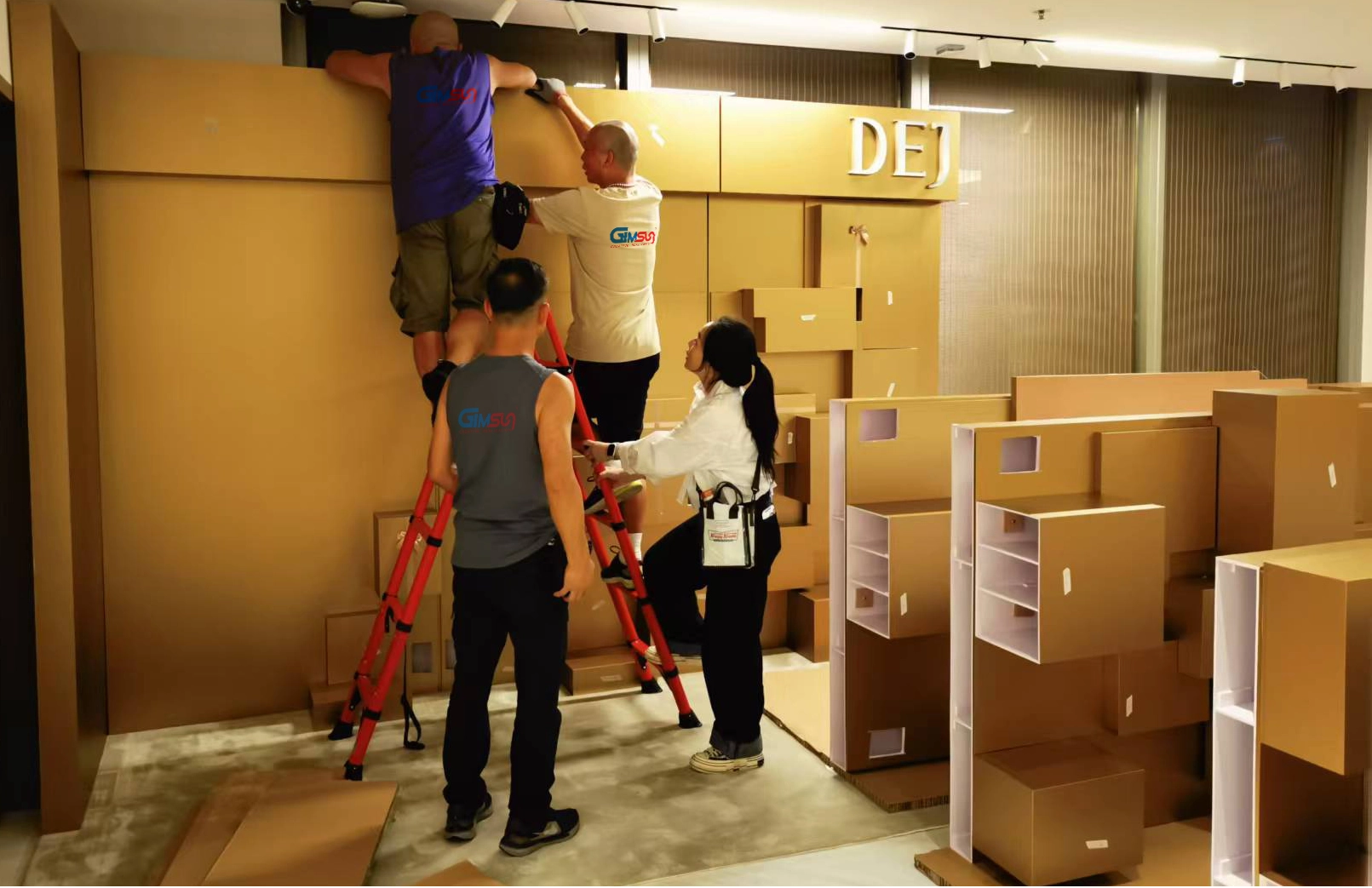 快闪店设计，创意解决方案，零售创新，店铺装饰