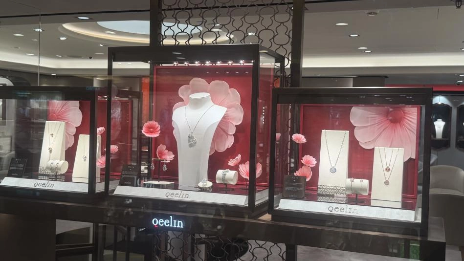 Qeelin 春夏橱窗展示案例