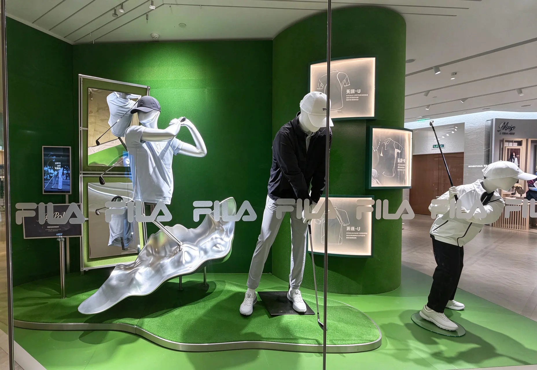 異形展示道具：曲面背景板與不規則結構體